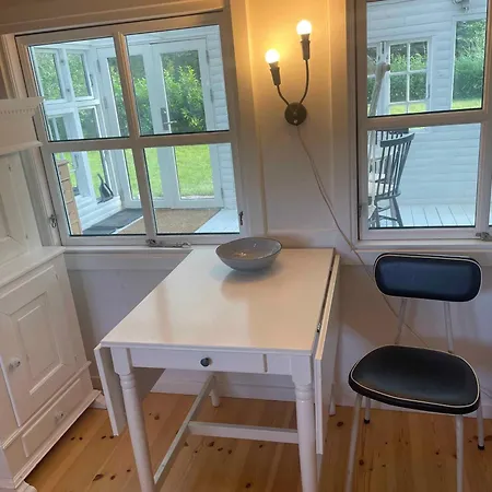Charming In - Close To *